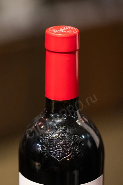 логотип на бутылке вина пенфолдс бин 28 калимна шираз 0.75л