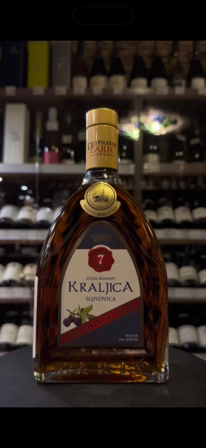 Видео Zaric Kraljica Plum Ракия Зарич Кралица Сливовица 0.7л