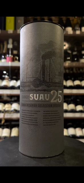 Видео Suau 25 Gran Reserva Seleccion Bodega Бренди 25 Бренди Гран Резерва Селексион Бодега 0.7л в подарочной упаковке