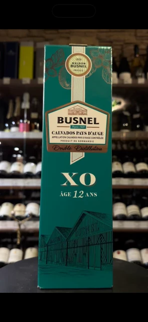 Видео Busnel Calvados Hors D Age pays d auge 12 years Кальвадос Бюнель Орд Аж Пэи дОж АОС 12 лет 0.7л в подарочной тубе