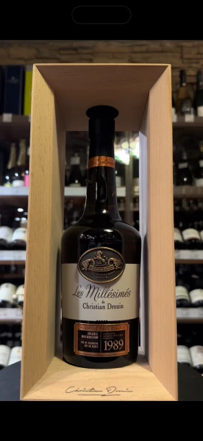 Видео Christian Drouin Pays d Auge 1989 Кальвадос Кристиан Друэн Пэй д Ож 1989г 0.7л в подарочной упаковке