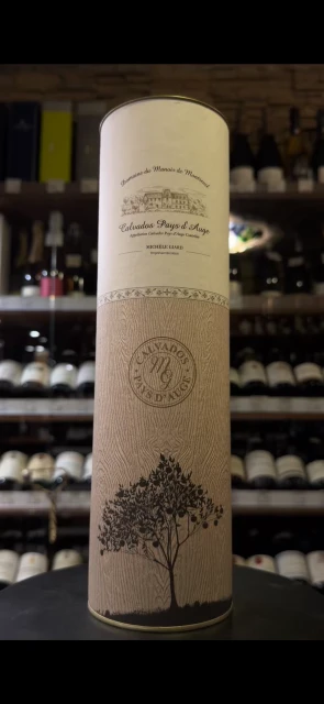 Видео Domaine du Manoir du Montreuil Calvados Pays dAuge 1987 Кальвадос Домен дю Мануар де Монтрей Кальвадос Пэи дОж 1987г 0.7л в тубе