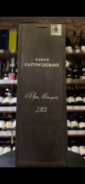 Видео Baron G Legrand 2002 Bas Armagnac Арманьяк Барон Г Легран Ба Арманьяк 2002 года 0.7л в деревянной коробке