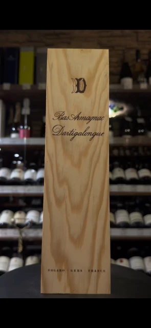 Видео Vintage Bas Armagnac Dartigalongue 1988 years Арманьяк Винтаж Ба Арманьяк Дартигалон 1988 года 0.5л в деревянной упаковке