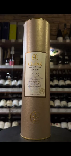 Видео Armagnac Chabot 1974 year Арманьяк Шабо 1974 года 0.7л в тубе