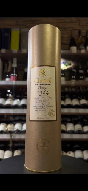 Видео Armagnac Chabot 1984 year Арманьяк Шабо 1984г 0.7л в подарочной упаковке