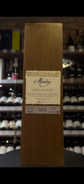 Видео Armagnac Monluc 1976 years Арманьяк Монлюк 1976г 0.7л в деревянной упаковке