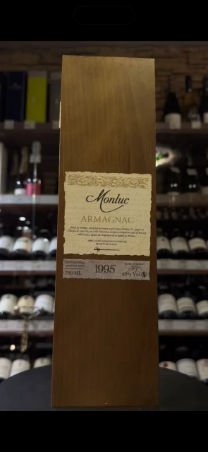 Видео Monluc 1995 years Арманьяк Монлюк 1995г 0.7л в деревянной упаковке