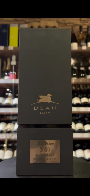 Видео Deau Vintage 2000 Bons Bois Коньяк Бон Буа 2000 года 0.7л в подарочной коробке