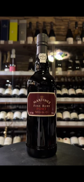 Видео Martinez Fine Ruby Портвейн Мартинез Файн Руби 0.75л
