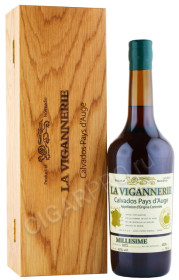 кальвадос la vigannerie pays dauge millesime 1972г 0.7л в деревянной упаковке