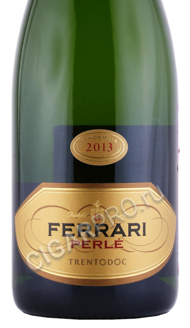 этикетка игристое вино ferrari perle 0.75л
