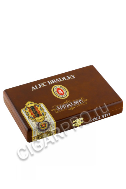 сигары alec bradley medalist robusto