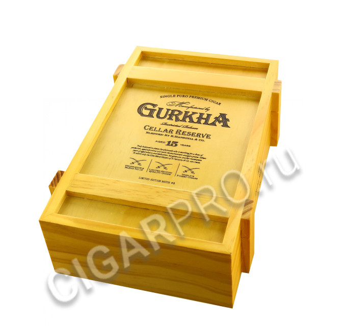 сигары gurkha cellar reserve 15 years solara double robusto