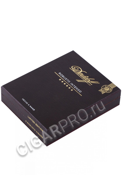 davidoff le 2020 robusto intenso