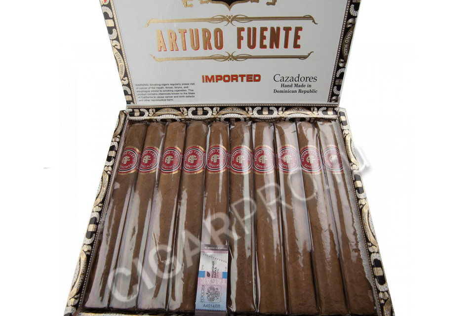 подарочная упаковка arturo fuente cazadores