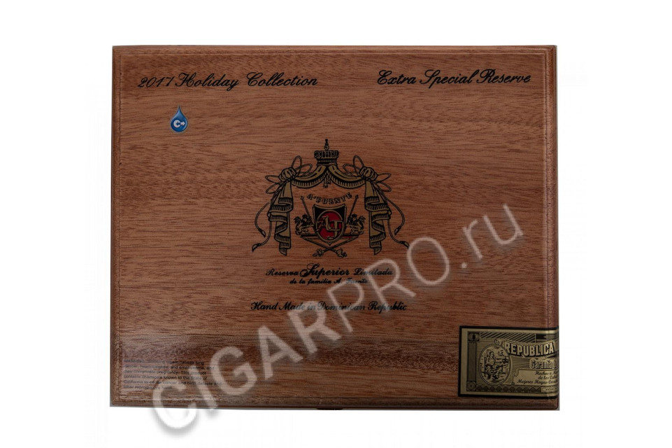 подарочная упаковка arturo fuente holiday collection