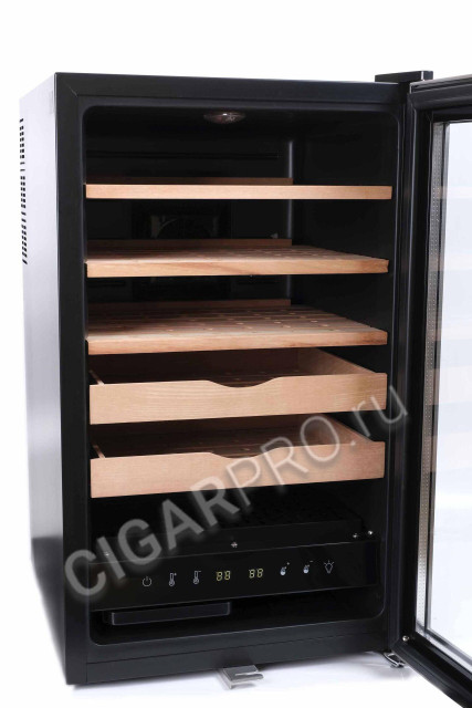 хьюмидор-холодильник howard miller с электронным блоком управления влажностью на 500 сигар ch70