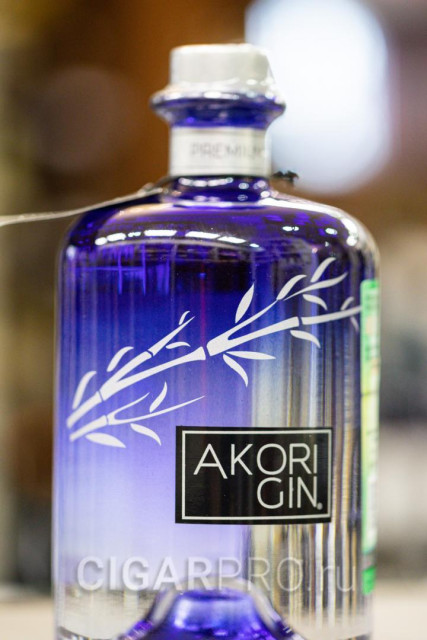 описание этикетки джина Акори Премиум описание этикетки джина Akori Premium Gin