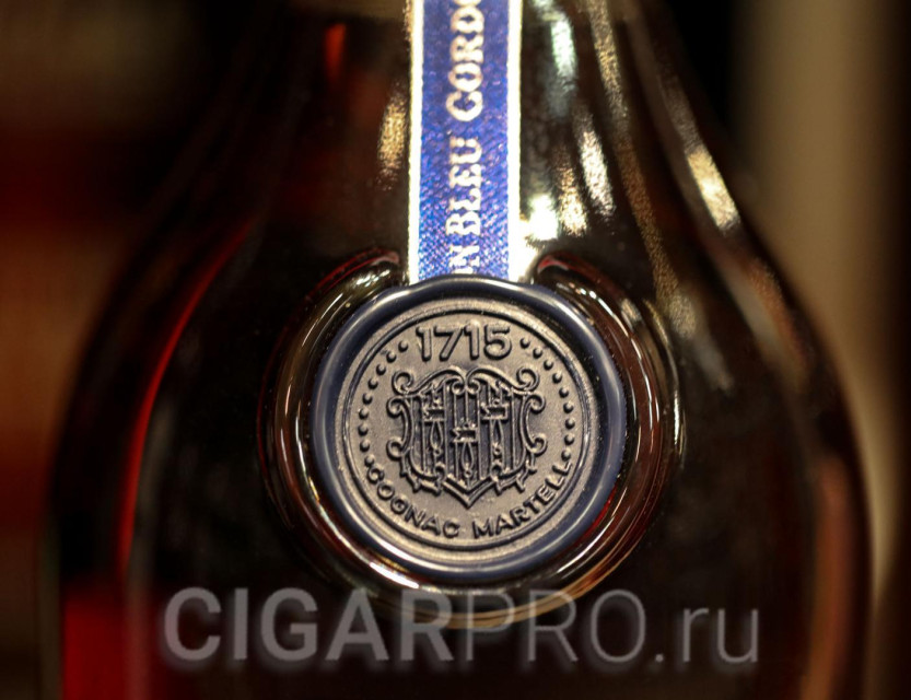 Martell Cordon Bleu Ласточка на коньяке Martell