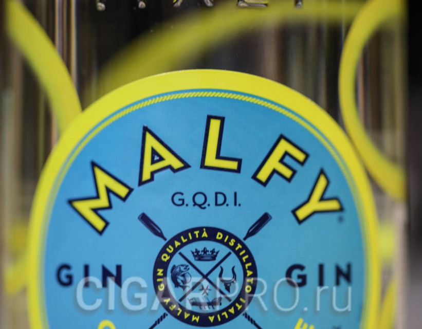Gin Malfy побережья в Италии