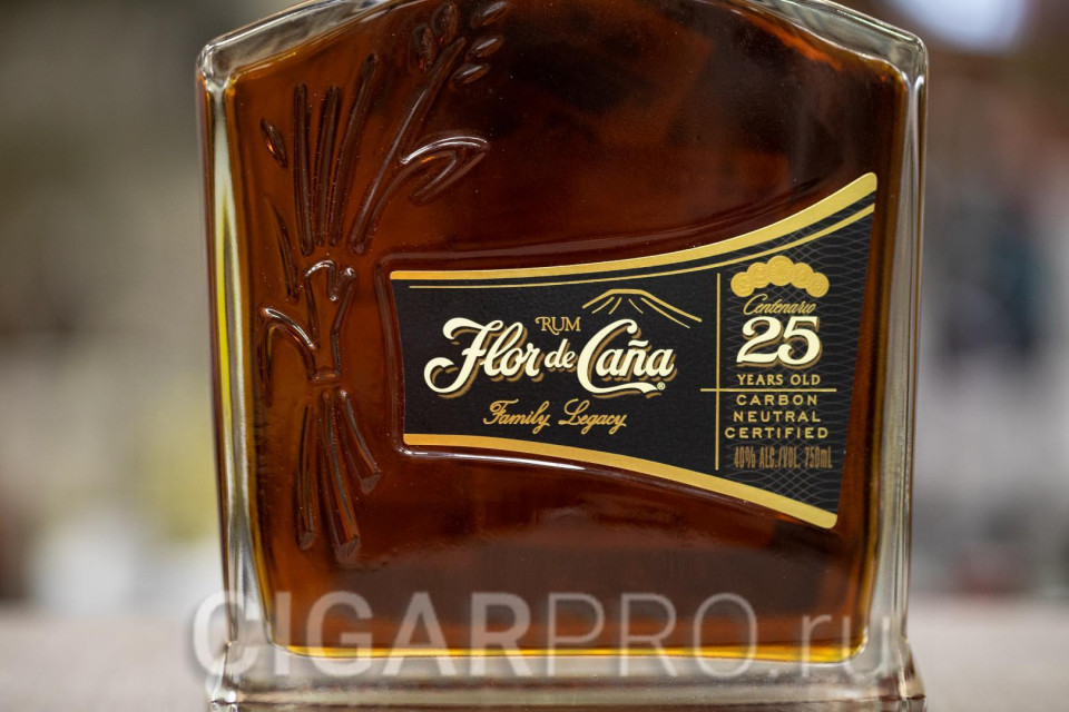 описание этикетки рома Флор де Кана 25 описание этикетки рома Flor de Cana 25