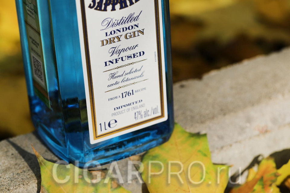 Bombay Sapphire Gin 1l Джин имеет двойную дистилляцию