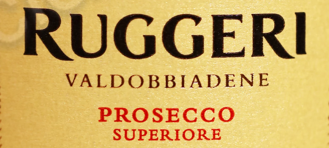 надпись Ruggeri на этикетке Игристого вина Ruggeri Prosecco Valdobbiadene Giall 0.75л