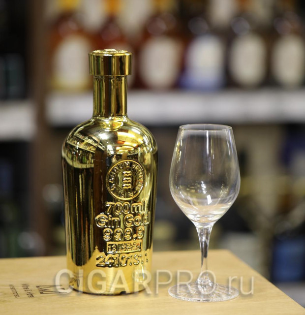 Gold 999.9 Gin Finest Blend Золотой джин