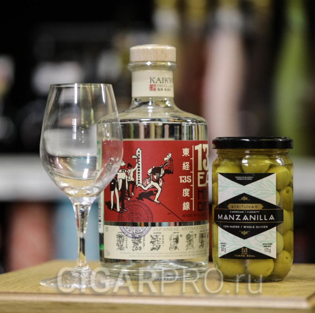 135 East Hyogo Dry Gin Мягкий джин