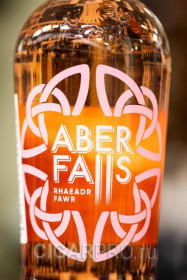 Подробное описание этикетка джина Aber Falls Rhubarb Ginger