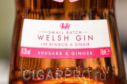 Подробное описание этикетка джина Aber Falls Rhubarb Ginger