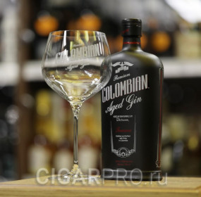 коктейльный бокал