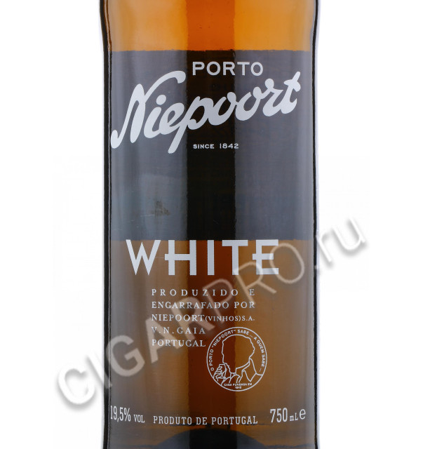 этикетка porto niepoort white