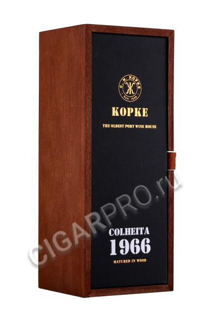 подарочная упаковка портвейн kopke colheita 1966 0.75л