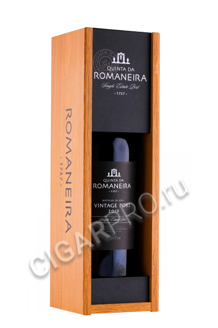 подарочная упаковка портвейн quinta da romaneira vintage 0.75л