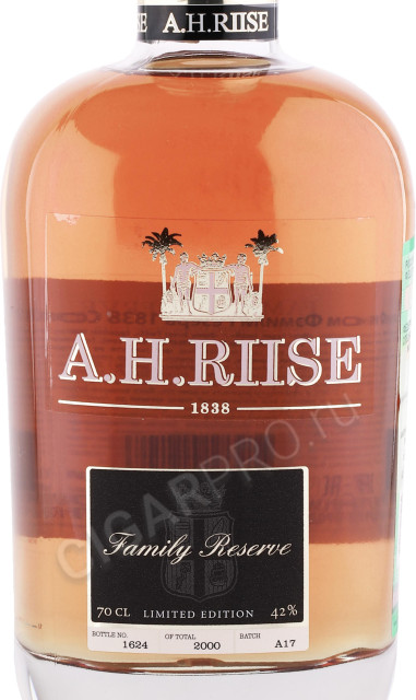 этикетка ром a h riise family reserve solera 0.7л