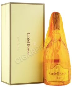 Игристое вино Ка дель Боско Франчакорта Кюве Престиж 1.5л в подарочной упаковке