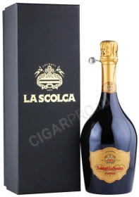 Игристое вино Сольдати Ла Сколька Брют 2010г 0.75л в подарочной упаковке