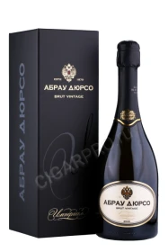 Игристое вино Абрау Дюрсо Империал Винтаж белое сухое 0.75л в подарочной упаковке