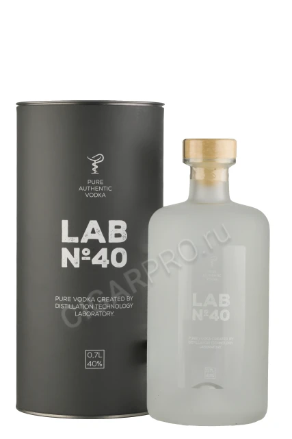 LAB №40 Водка ЛАБ №40 0.7л в подарочной тубе