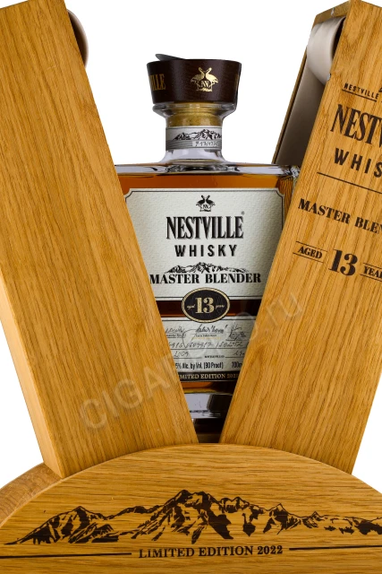 Виски Нествилль Мастер Блендер 13 лет 0.7л в подарочной упаковке