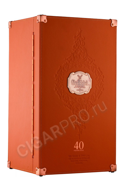 подарочная упаковка виски glenfiddich 40 years 0.7л