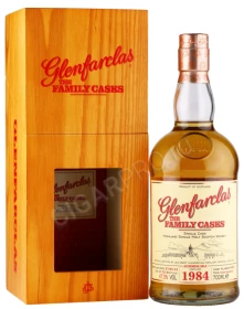 Виски Гленфарклас Фэмэли Каскс 1984г 0.7л в деревянной упаковке