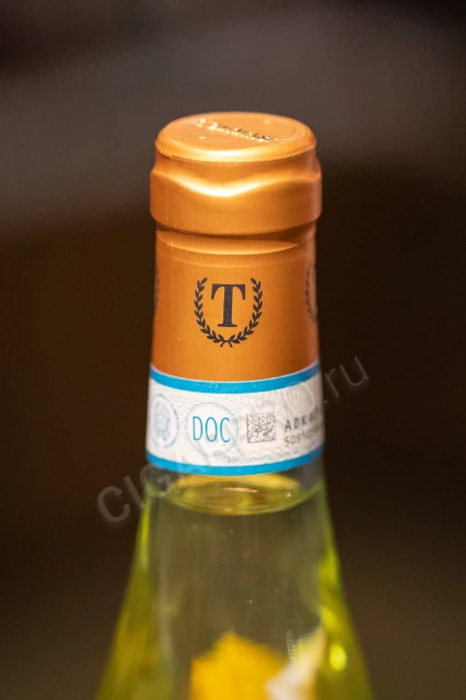 Логотип на колпачке вина Томмази Лугана Ле Форначи ДОКГ 0.75л