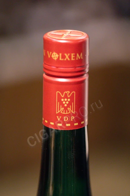 Логотип на колпачке вина Ван Вольксем Ротшифер Рислинг Кабинет 2022г 0.75л