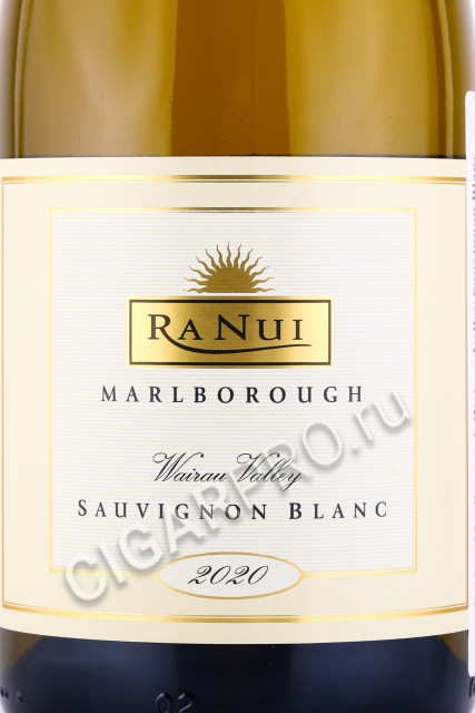 этикетка новозеландское вино ra nui marlborough wairau valley sauvignon blanc 0.75л