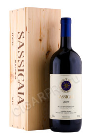вино sassicaia bolgheri sassicaia 2019г 1.5л в подарочной упаковке