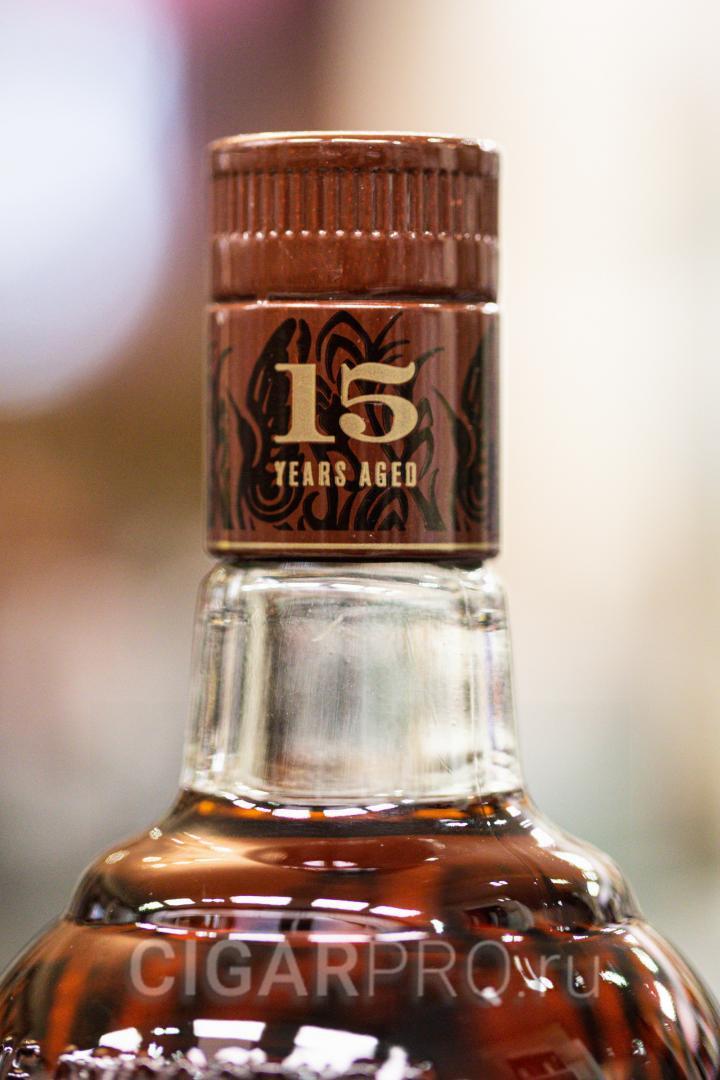 колпачок бутылки Рома Ангостура 1787 Эйджид 15 колпачок бутылки Rum Angostura 1787 Aged 15 years