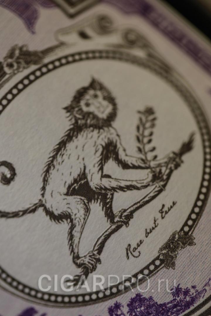 Monkey 47 Schwarzwald Dry Gin мартышка Макси